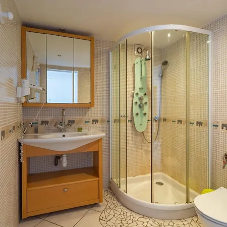 Justine Vi4239 By Riviera Homes Willa Mandelieu