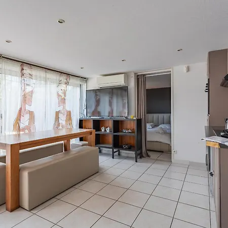 Justine Vi4239 By Riviera Homes * Mandelieu