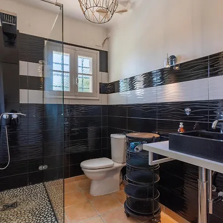 Justine Vi4239 By Riviera Homes * Mandelieu